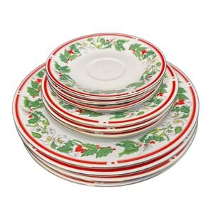 Lynn's St. Maria Christmas China Plates ~ Set Of 4-10.5" 3-7.5" 3-6.5" Vintage